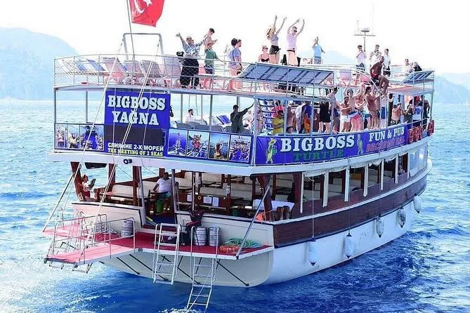 Big Boss Yağna Boat Trip — 3/3