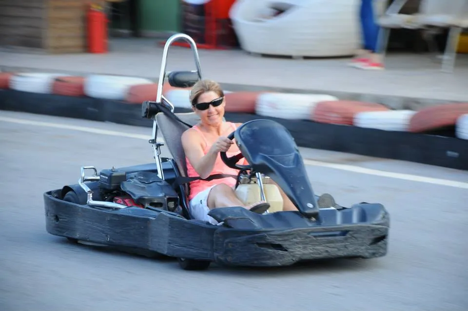Go-Karting — 3/4