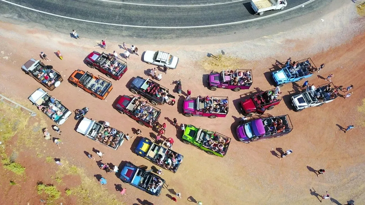 Jeep Safari — 2/3